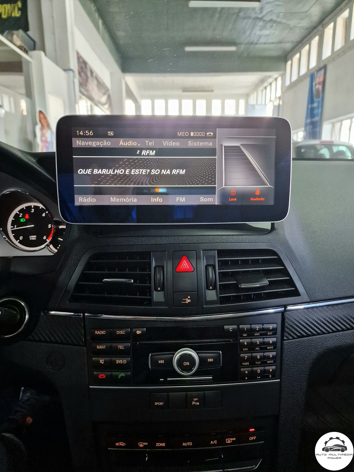 MERCEDES-BENZ - Classe E Coupé - Ecrã Touch Screen Android 15 - Apple CarPlay & Google Android Auto Wireless