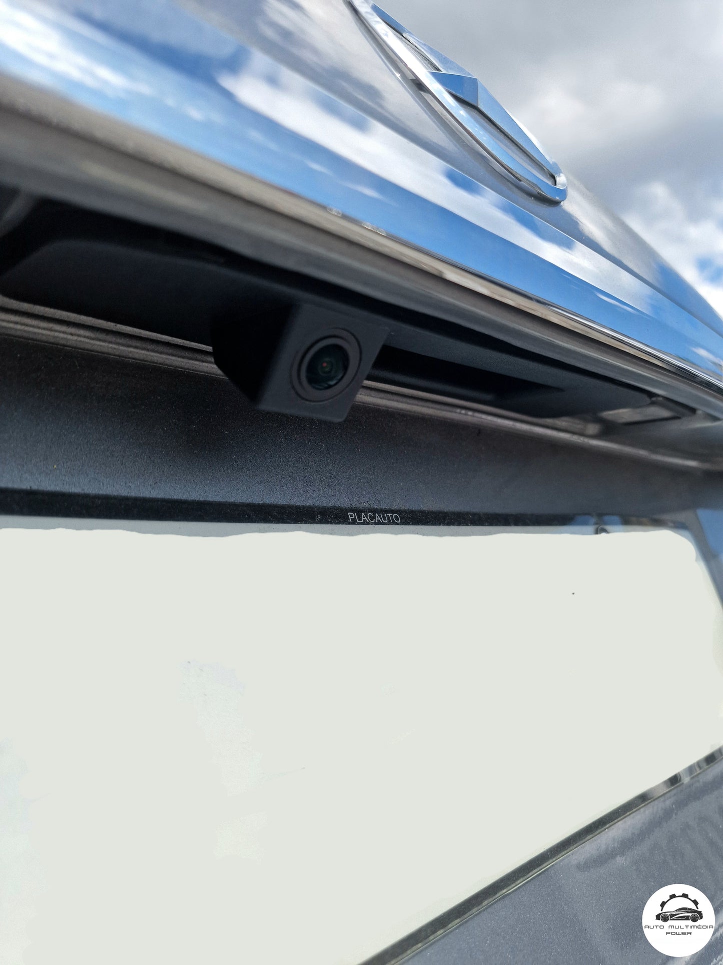 MERCEDES-BENZ - Câmera Marcha-Atrás - Classe C W205 / CLA W117 2015-2018