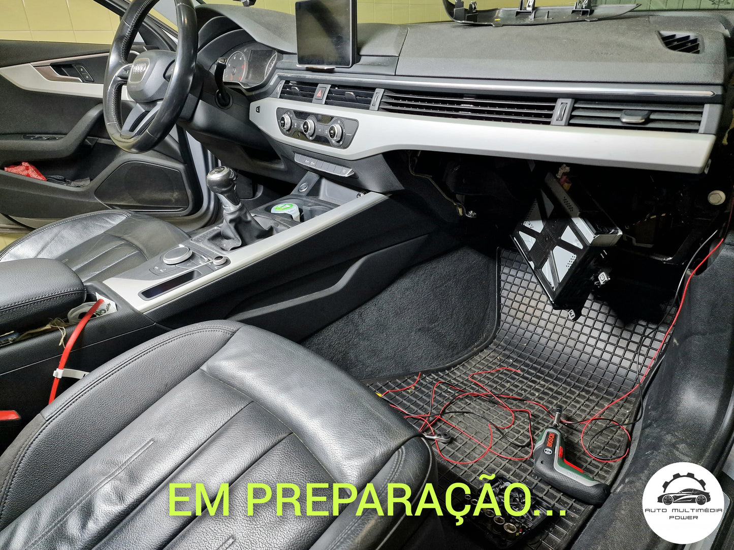 AUDI - Sistema MMI MIB 2 LOW (MHS2) & HIGH (MHI2) - Instalação Módulo Apple CarPlay & Google Android Auto Wireless