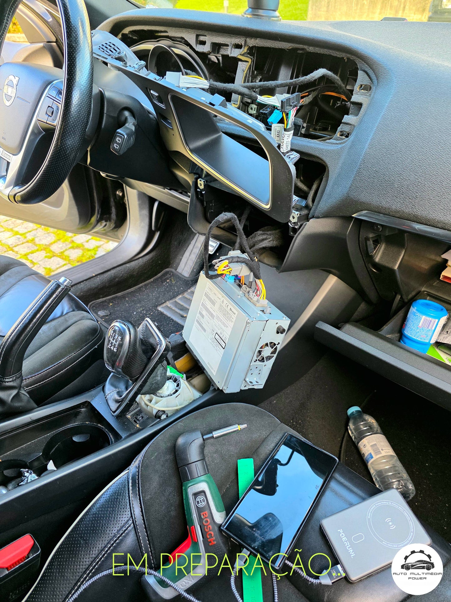 VOLVO - Sistema RTI Sensus Touch IAM 2.1 - Função Apple CarPlay & Google Android Auto Wireless