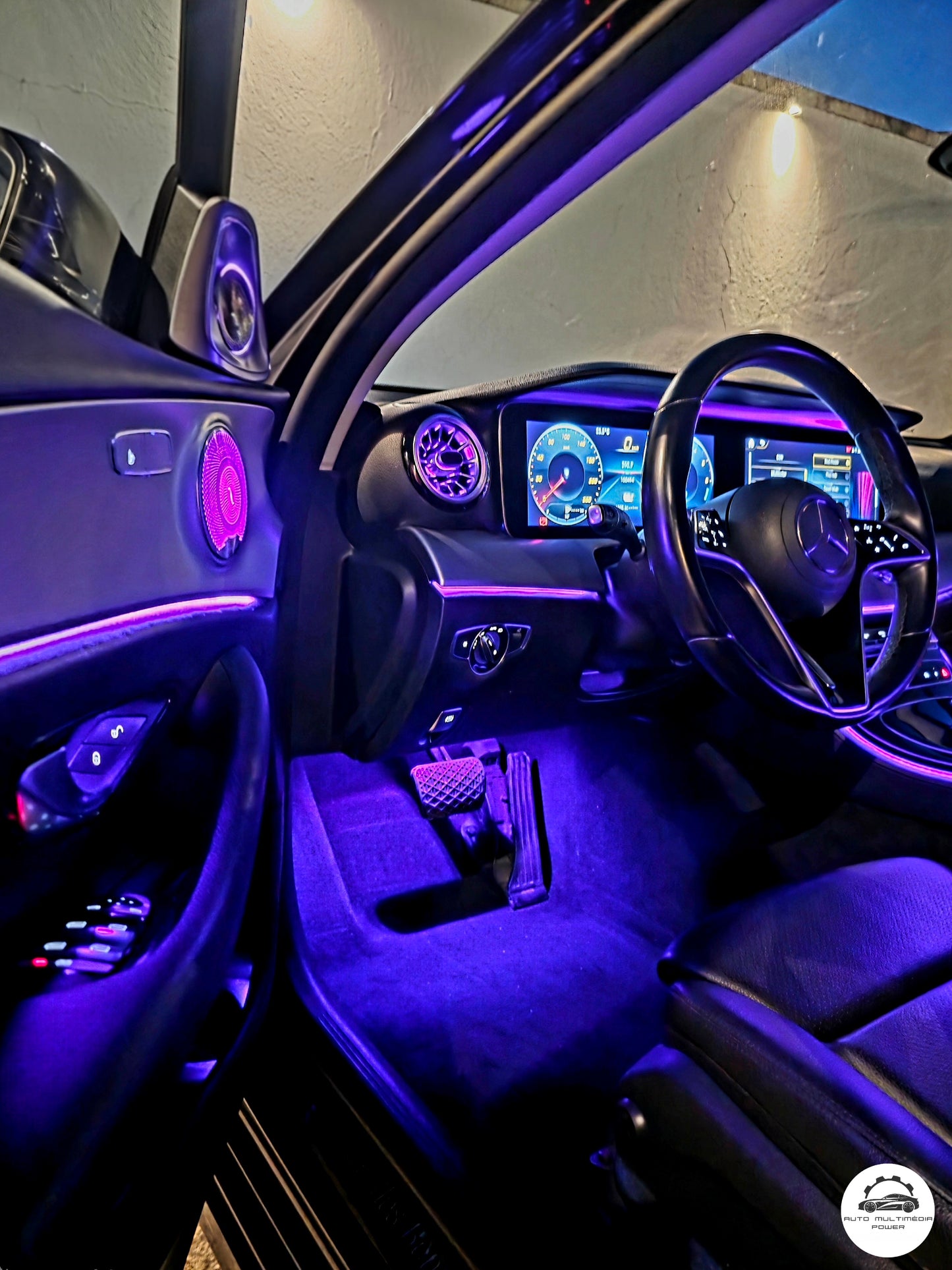 MERCEDES-BENZ - CLASSE E W213 - Iluminação Ambiente / Ambient Lighting